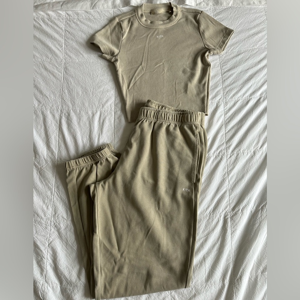 Kith Sweatpants & T shirt Set